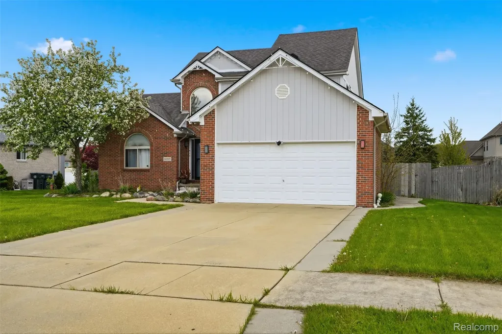 31197 Jaguar Drive Chesterfield Township MI 48047