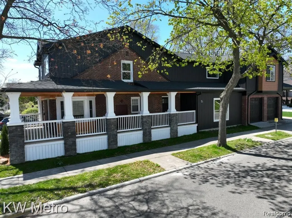 695 Livernois Ferndale City MI 48220