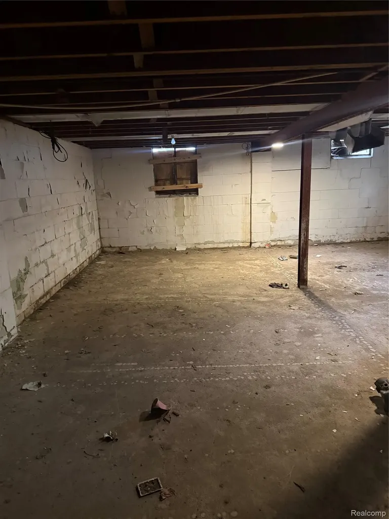3218 Trumbull Avenue Flint City MI 48504