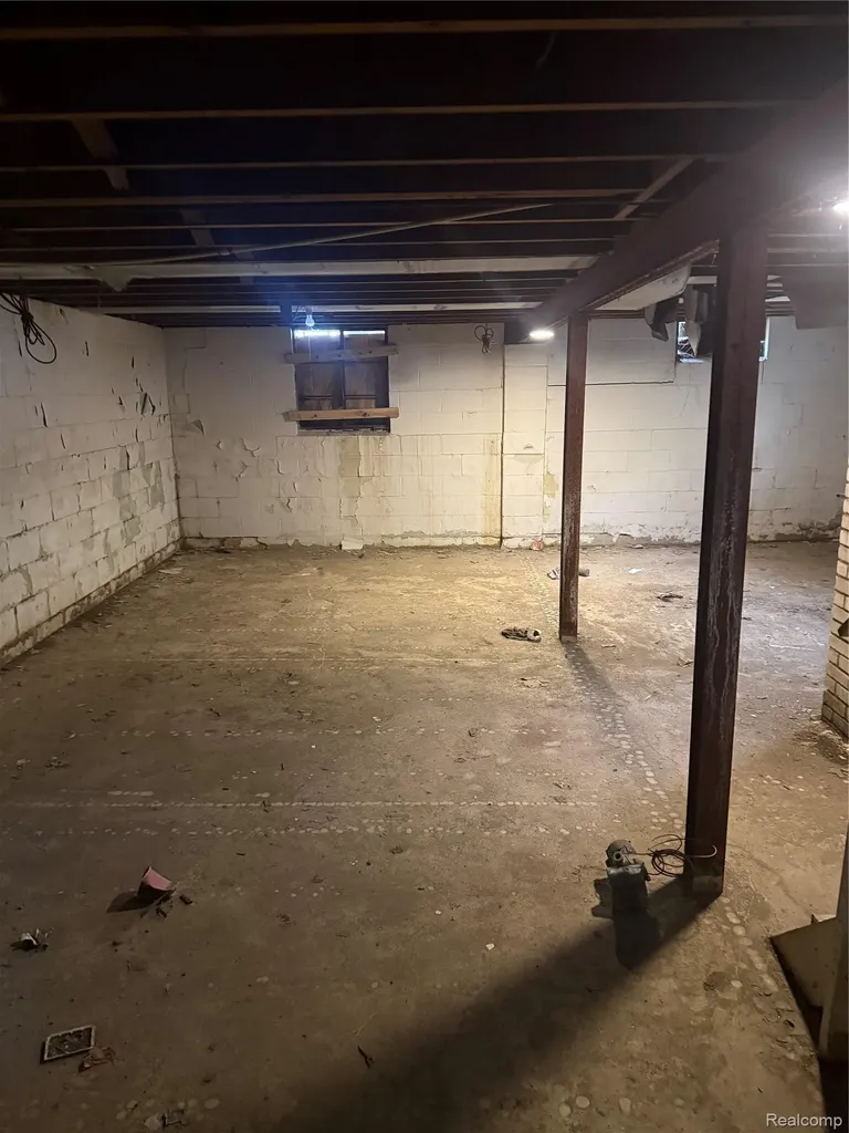 3218 Trumbull Avenue Flint City MI 48504