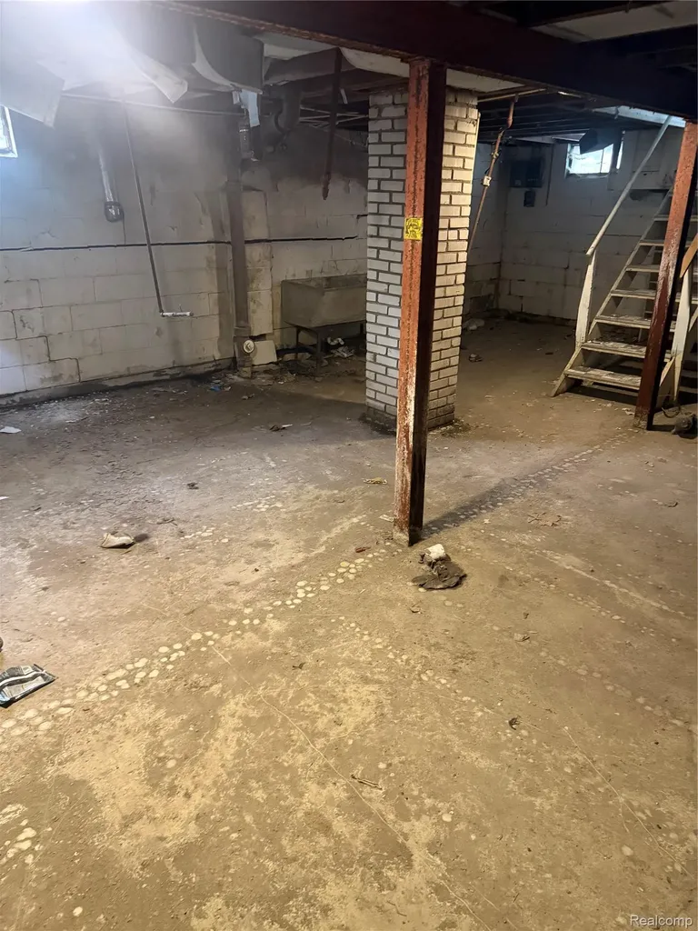 3218 Trumbull Avenue Flint City MI 48504