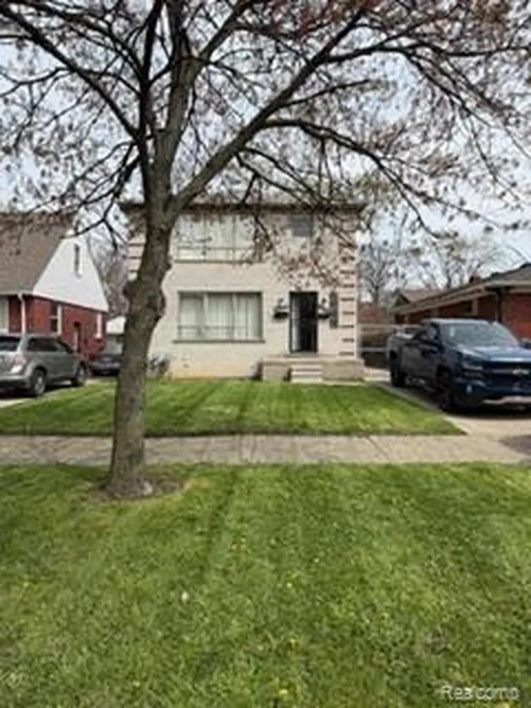 15358 Greenfield Road Detroit City MI 48227