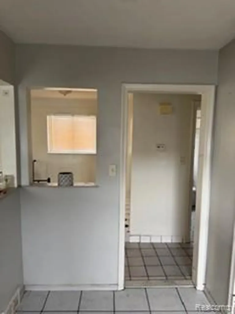 15358 Greenfield Road Detroit City MI 48227