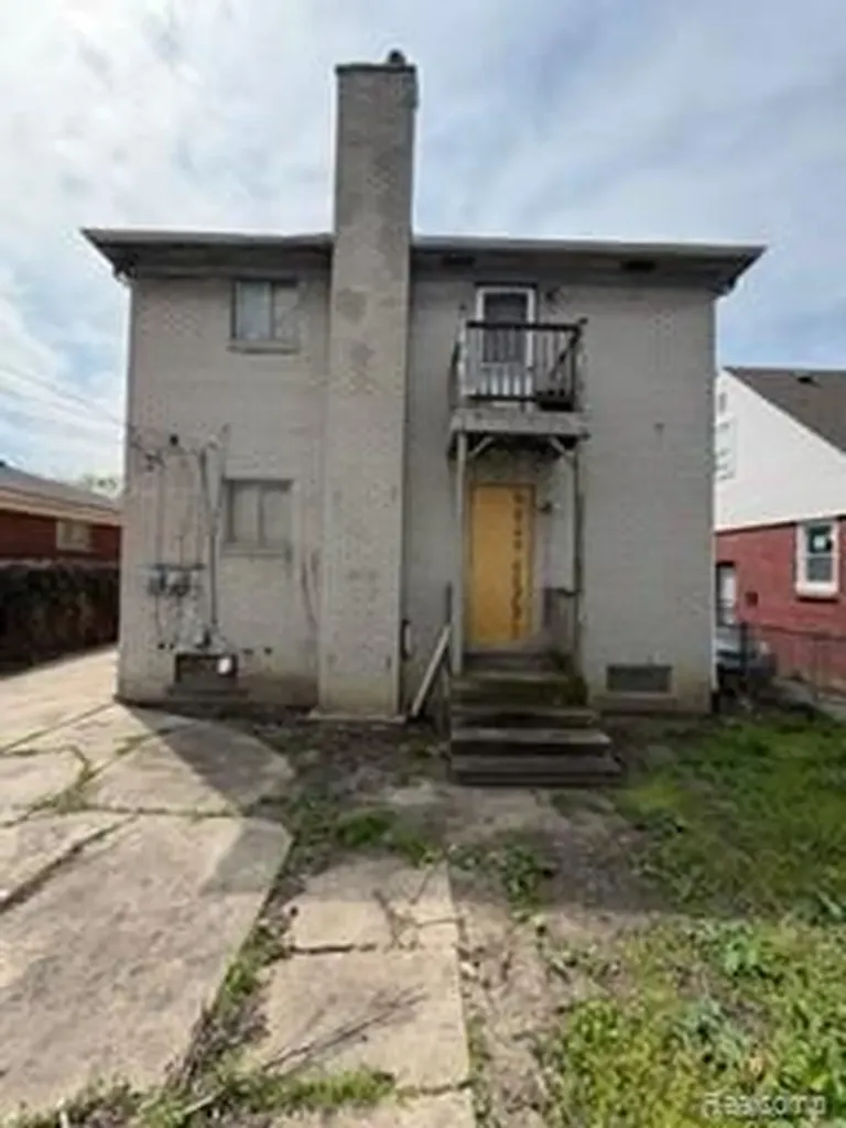 15358 Greenfield Road Detroit City MI 48227
