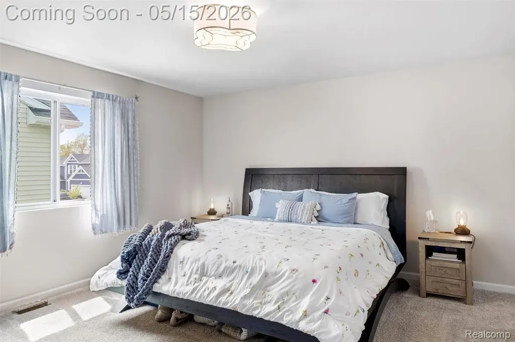 2888 Sycamore River Drive Handy Township MI 48836