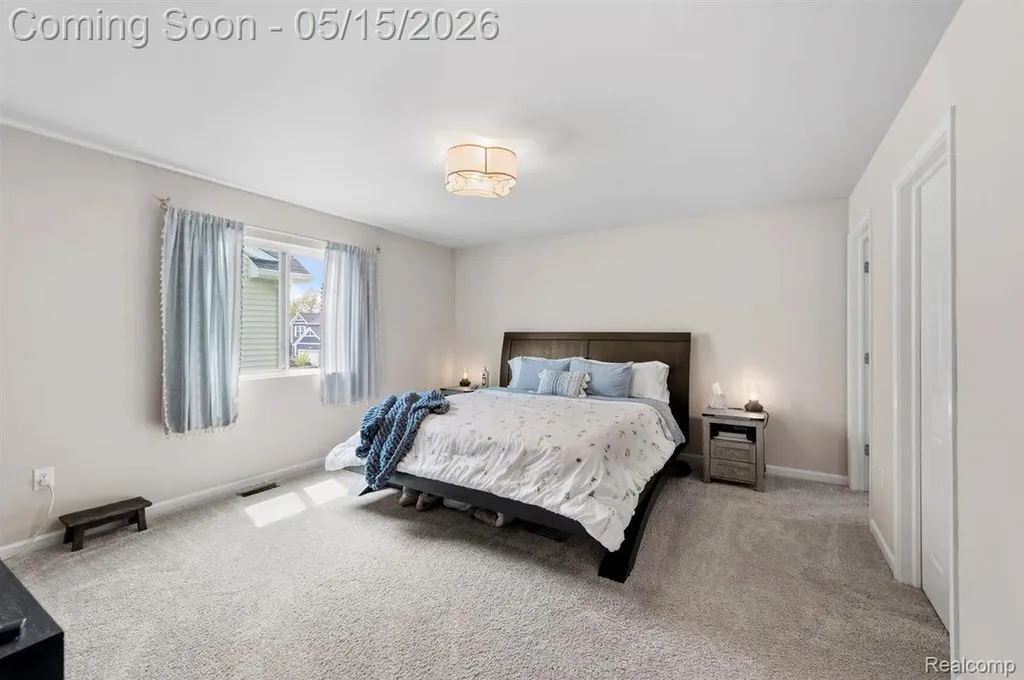 2888 Sycamore River Drive Handy Township MI 48836