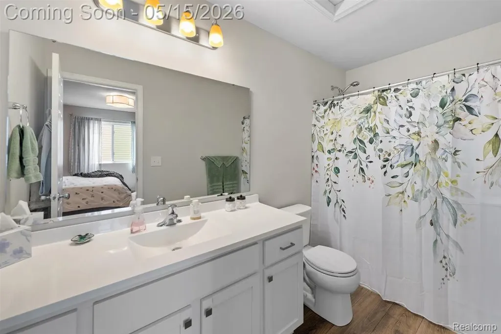 2888 Sycamore River Drive Handy Township MI 48836