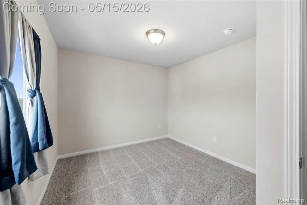 2888 Sycamore River Drive Handy Township MI 48836