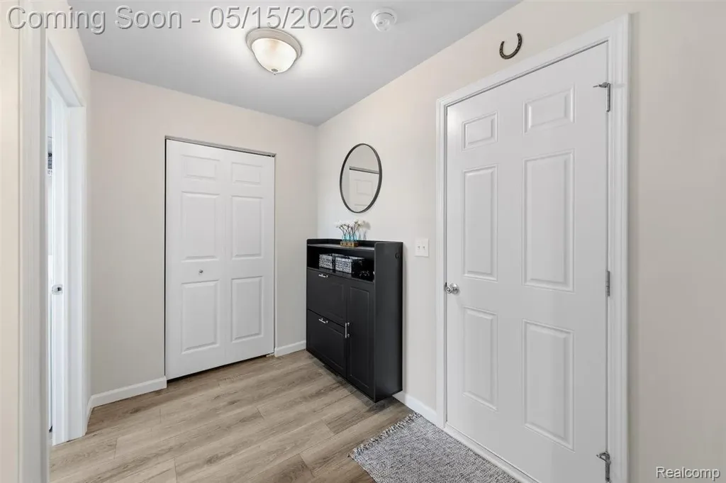 2888 Sycamore River Drive Handy Township MI 48836