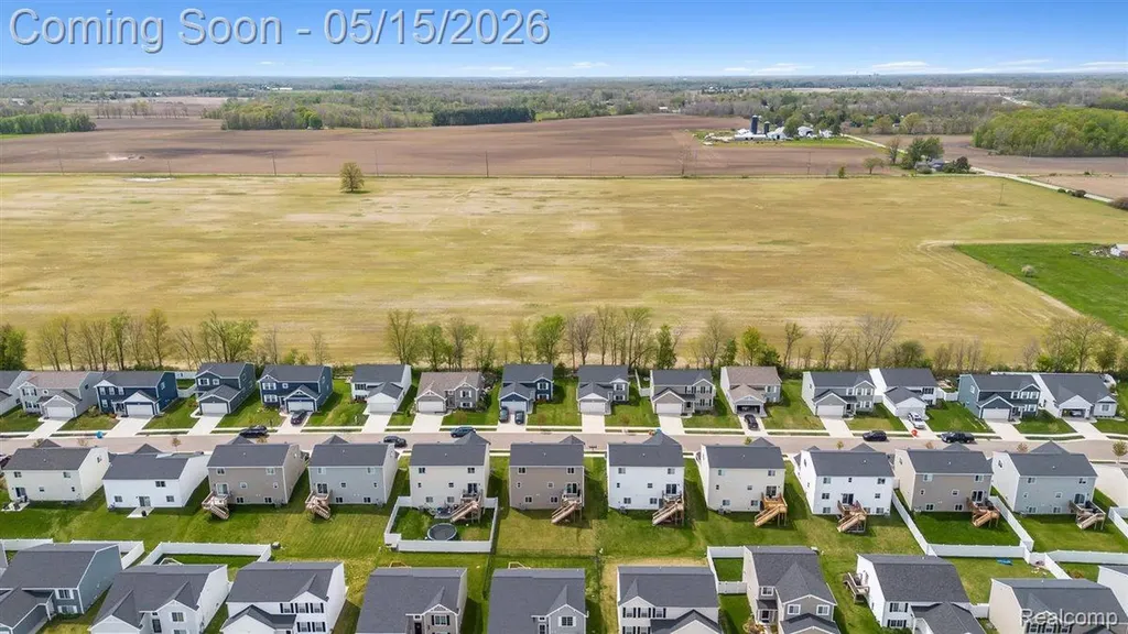 2888 Sycamore River Drive Handy Township MI 48836
