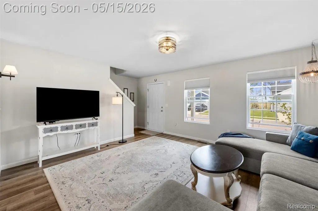 2888 Sycamore River Drive Handy Township MI 48836