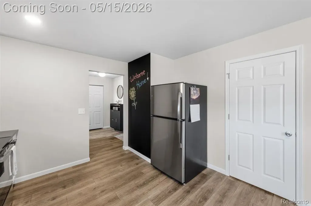 2888 Sycamore River Drive Handy Township MI 48836