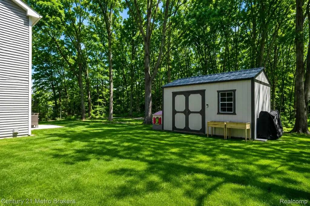 7205 Timberline Drive Mundy Township MI 48507