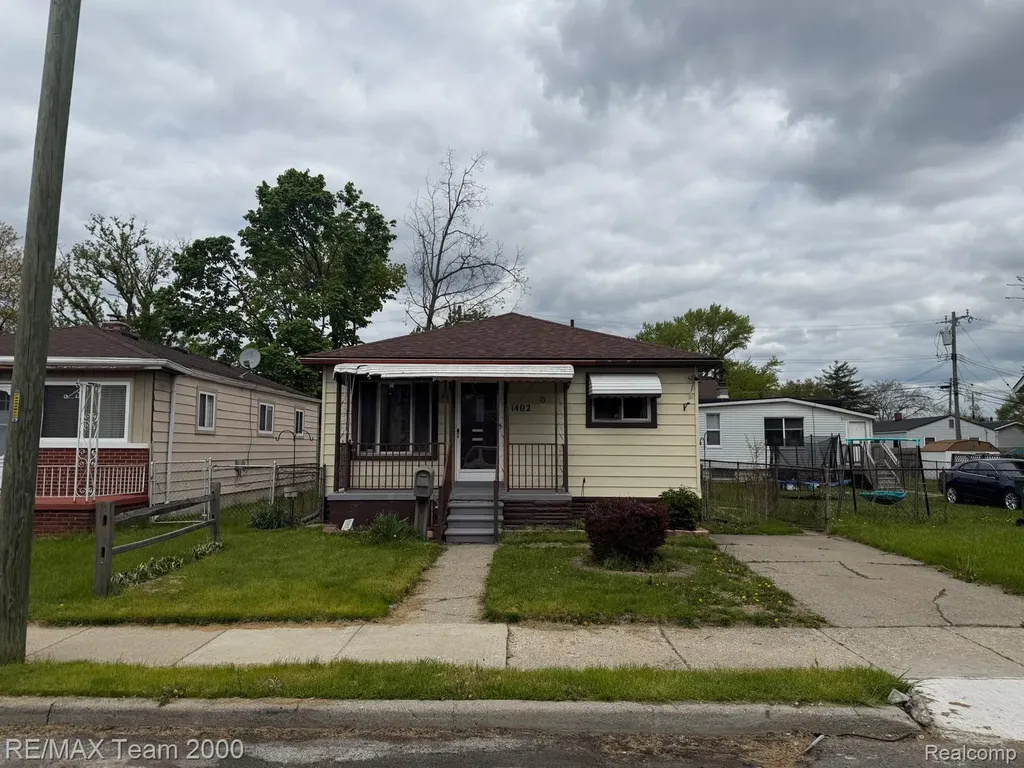 1402 Morris Avenue Lincoln Park City MI 48146