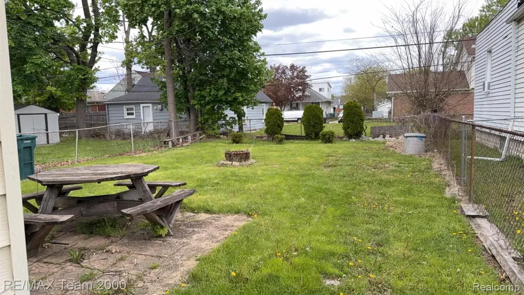 1402 Morris Avenue Lincoln Park City MI 48146