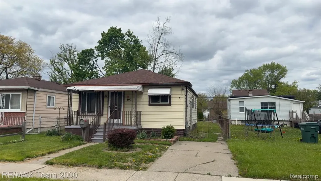 1402 Morris Avenue Lincoln Park City MI 48146