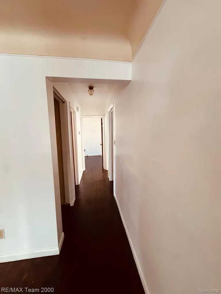 1402 Morris Avenue Lincoln Park City MI 48146