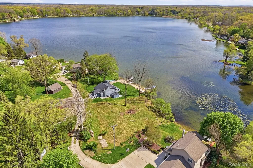 00 Norene Drive Hamburg Township MI 48139