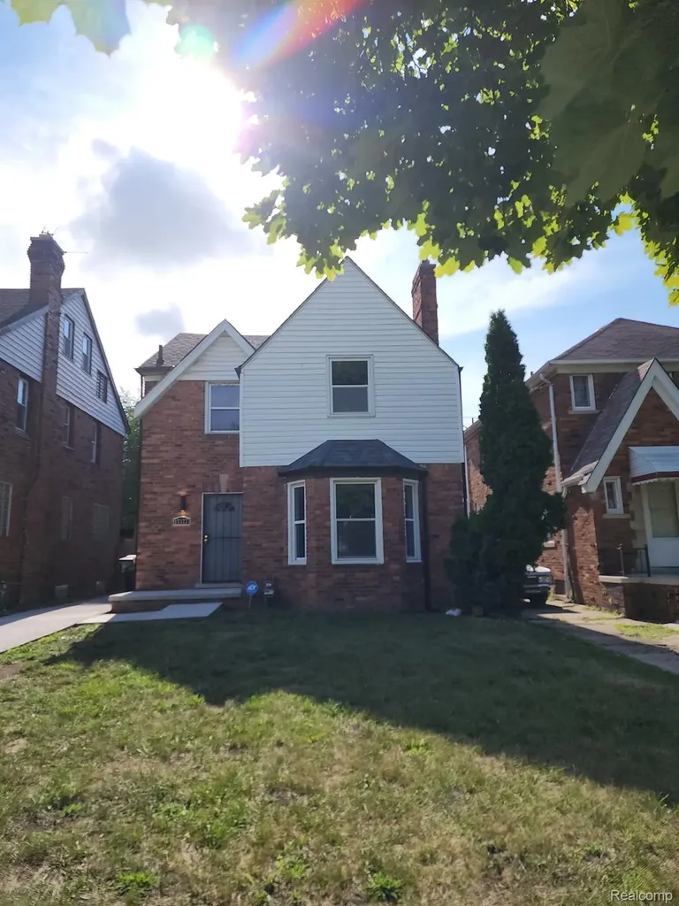 17377 Pennington Drive Detroit City MI 48221