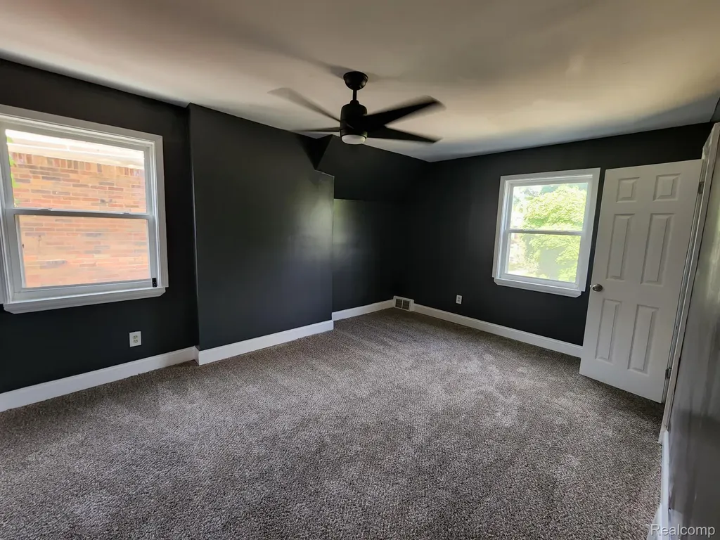 17377 Pennington Drive Detroit City MI 48221