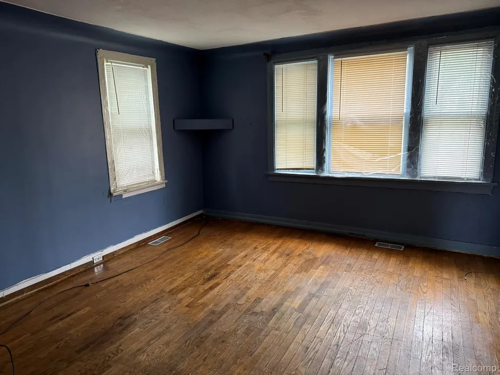 52 Batavia Place NE Grand Rapids City MI 49503
