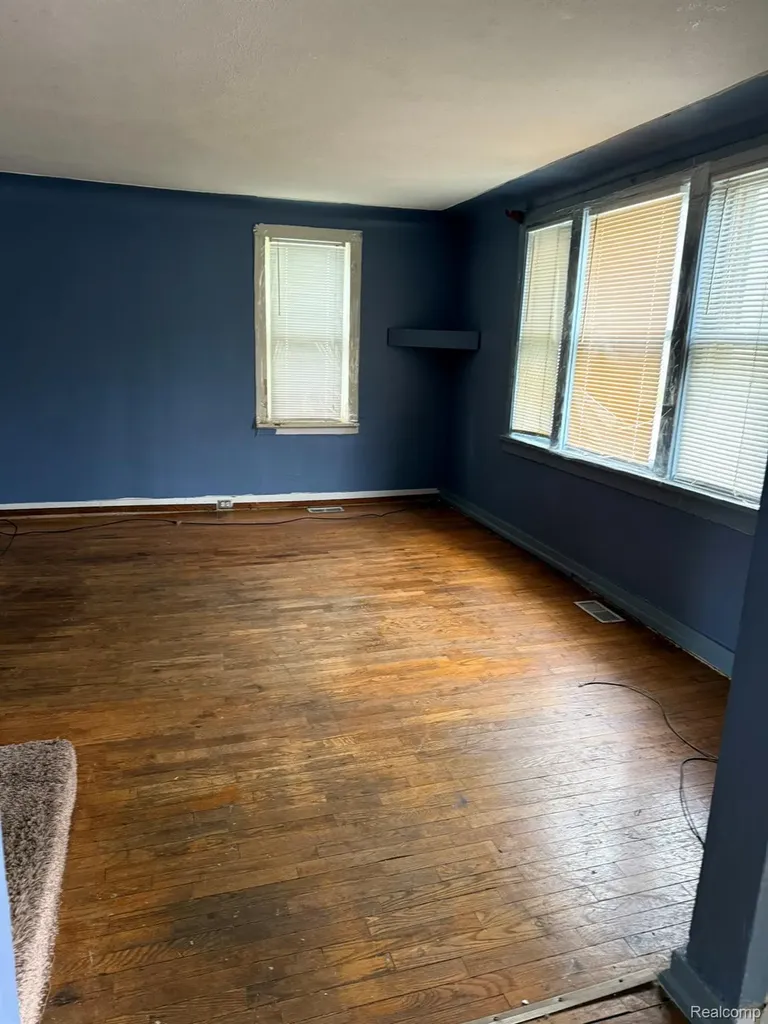 52 Batavia Place NE Grand Rapids City MI 49503