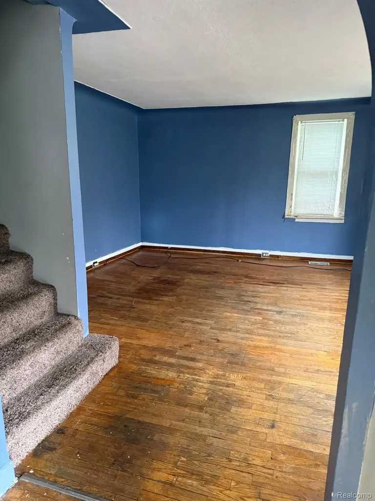 52 Batavia Place NE Grand Rapids City MI 49503