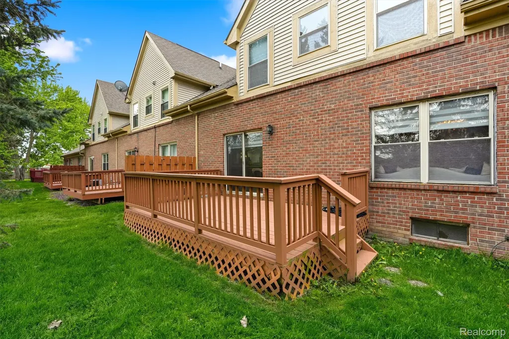 4212 April Lane Sterling Heights City MI 48310