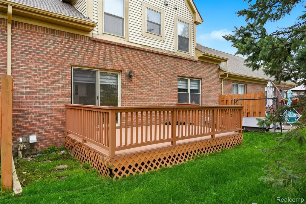 4212 April Lane Sterling Heights City MI 48310