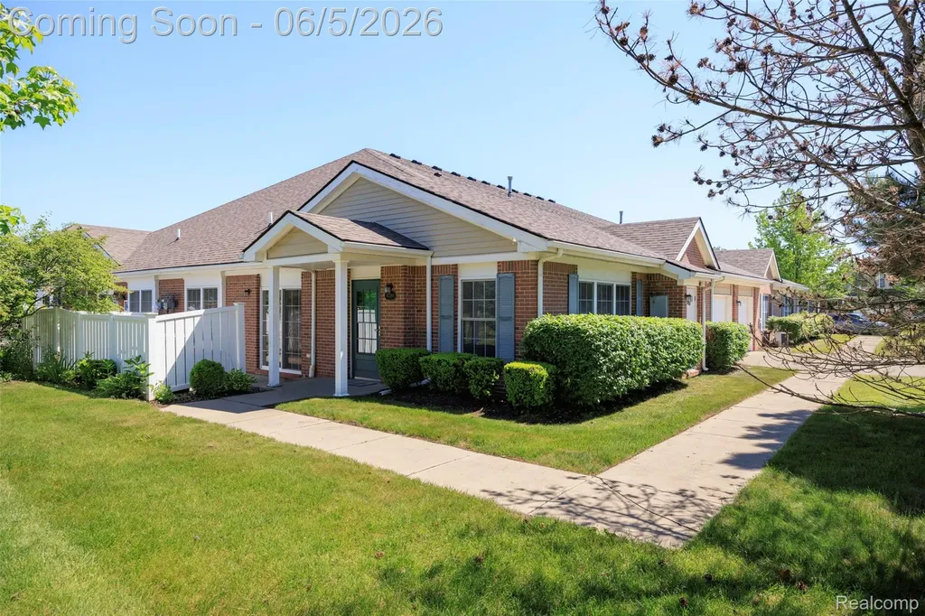 42268 Hanover Drive Van Buren Charter Township MI 48111