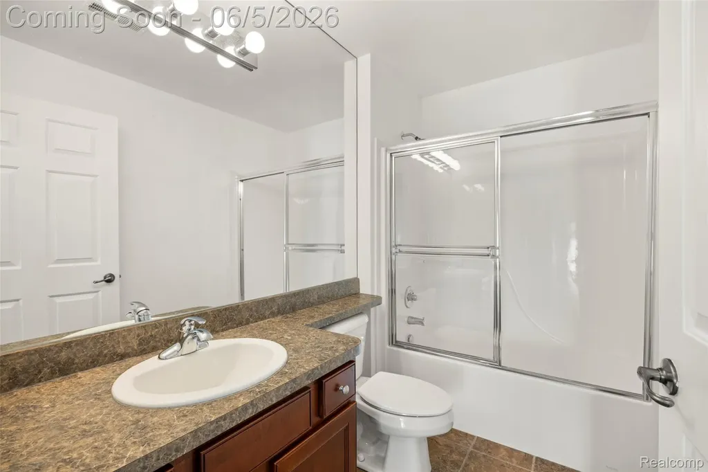 42268 Hanover Drive Van Buren Charter Township MI 48111