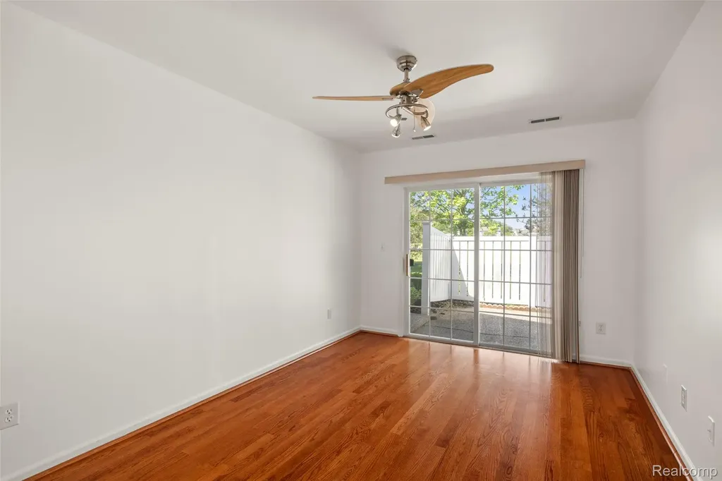42268 Hanover Drive Van Buren Charter Township MI 48111