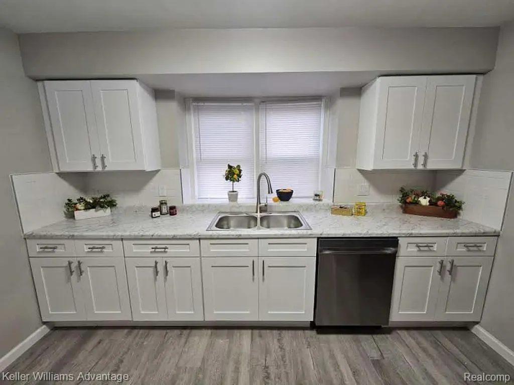 27570 Avondale Street Inkster City MI 48141