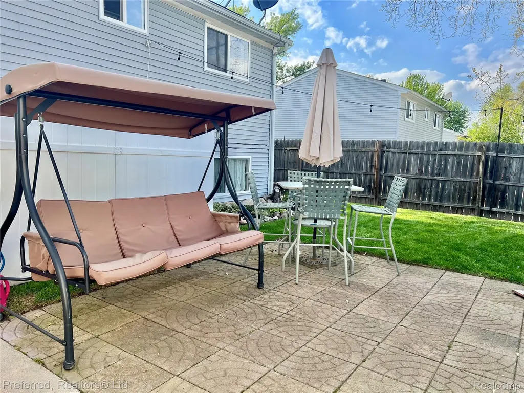 1465 S Norma Street Westland City MI 48186