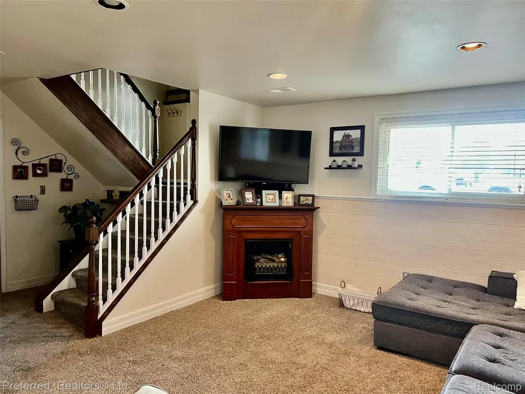 1465 S Norma Street Westland City MI 48186