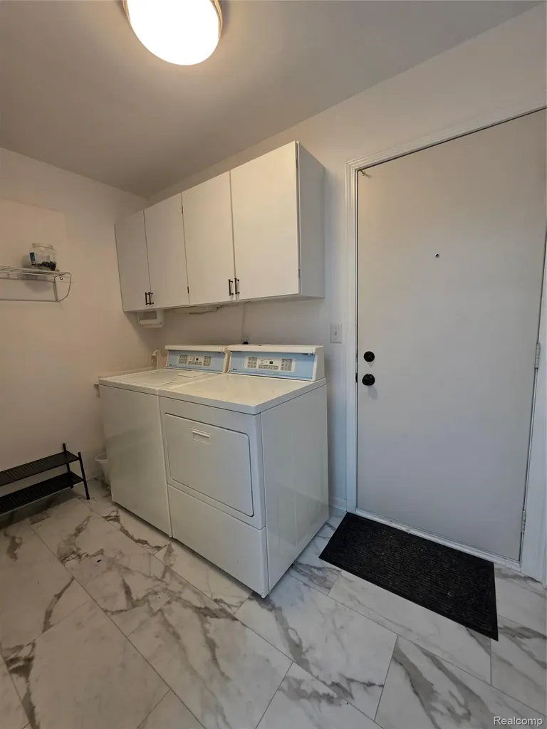48484 Savoy Court Shelby Charter Township MI 48315
