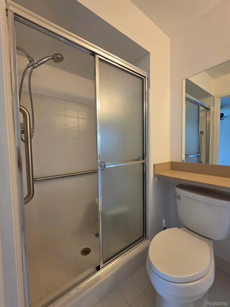 48484 Savoy Court Shelby Charter Township MI 48315