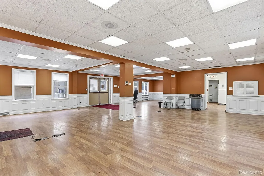 19621 Wood Street Melvindale City MI 48122