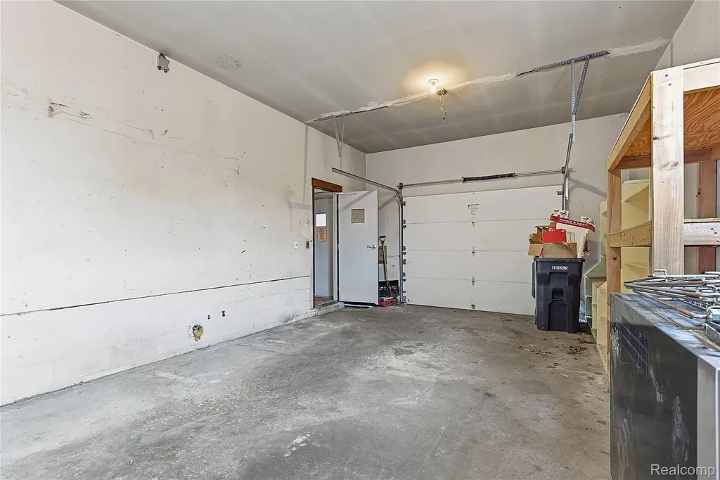 19621 Wood Street Melvindale City MI 48122