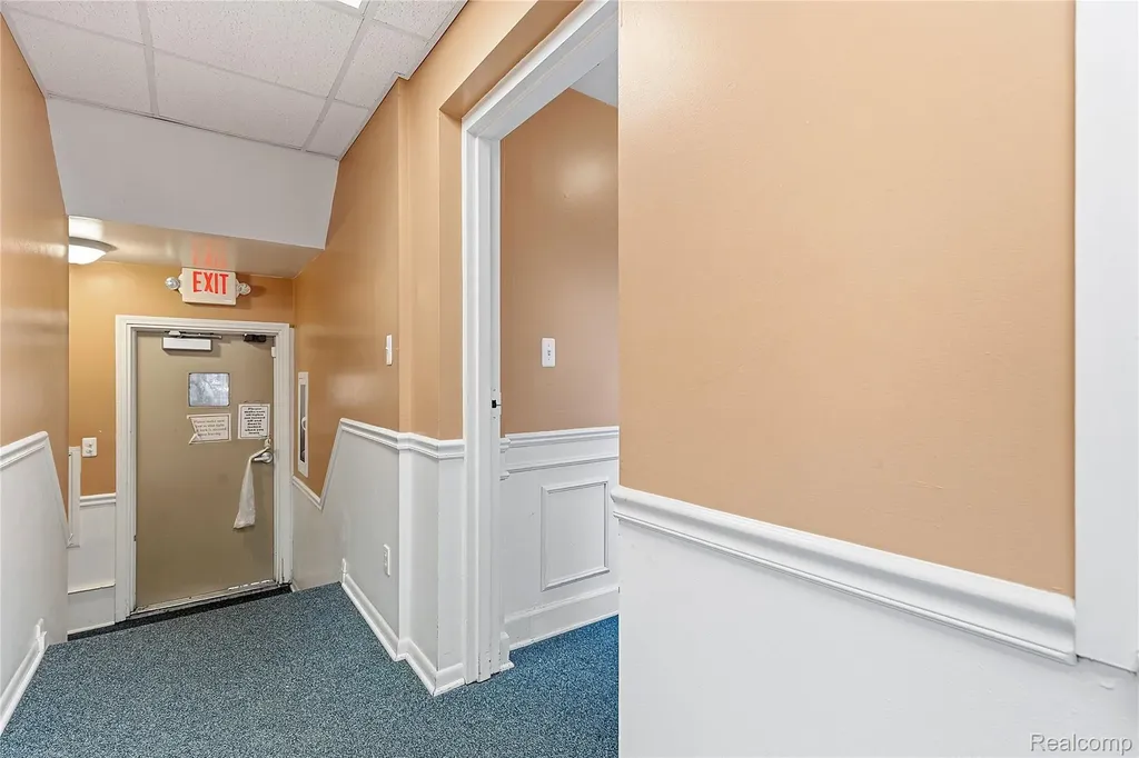 19621 Wood Street Melvindale City MI 48122
