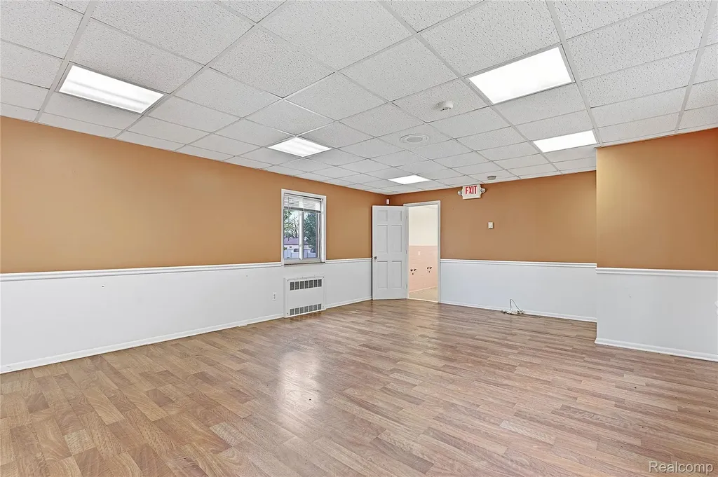 19621 Wood Street Melvindale City MI 48122