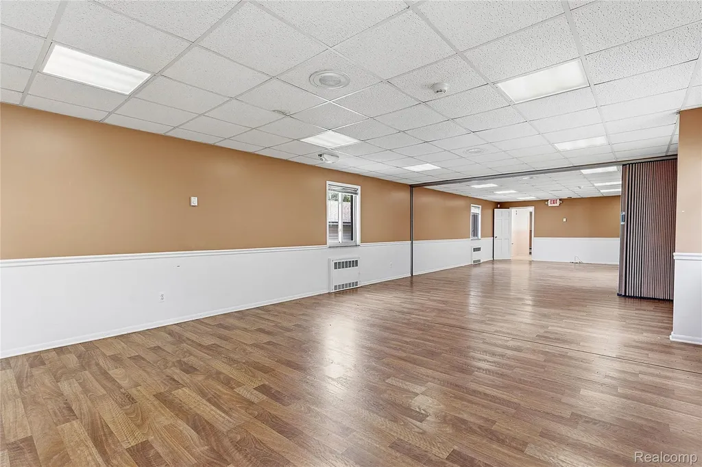 19621 Wood Street Melvindale City MI 48122