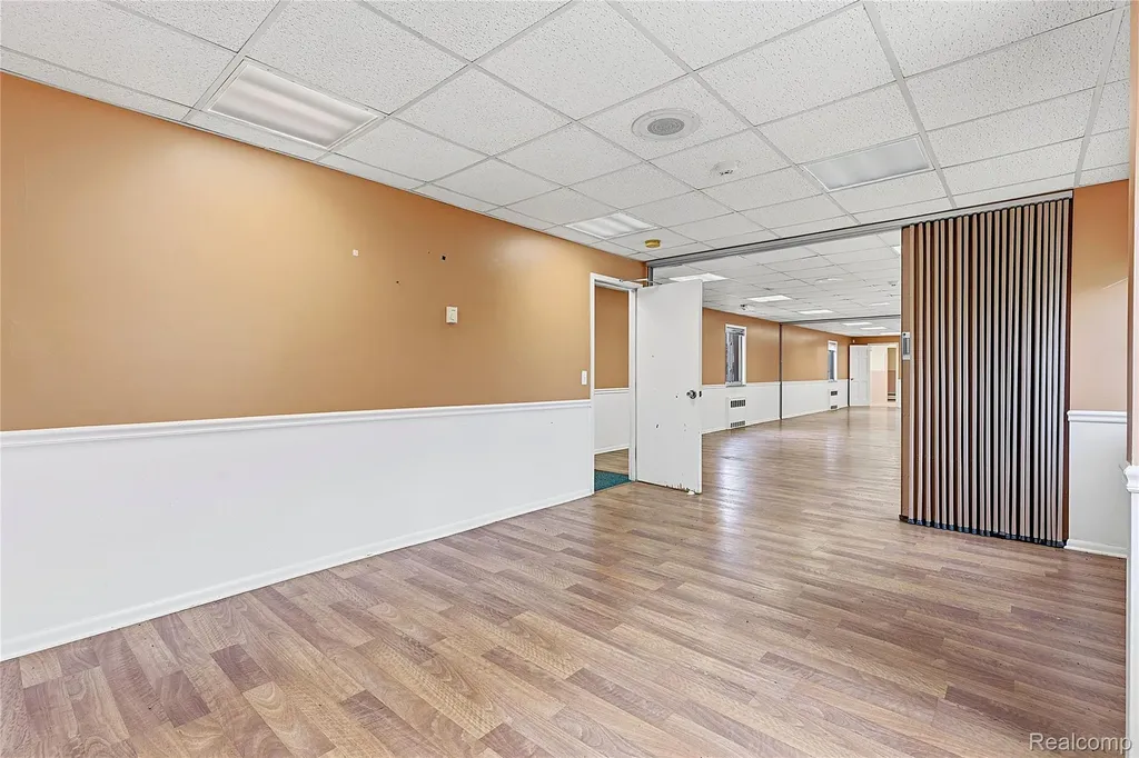 19621 Wood Street Melvindale City MI 48122