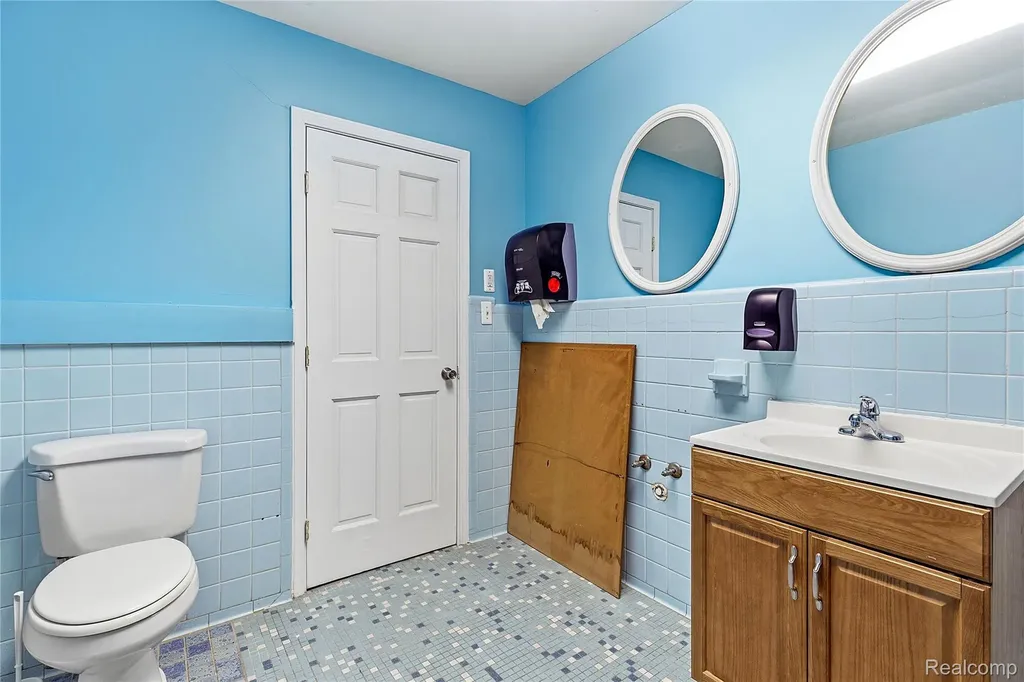 19621 Wood Street Melvindale City MI 48122