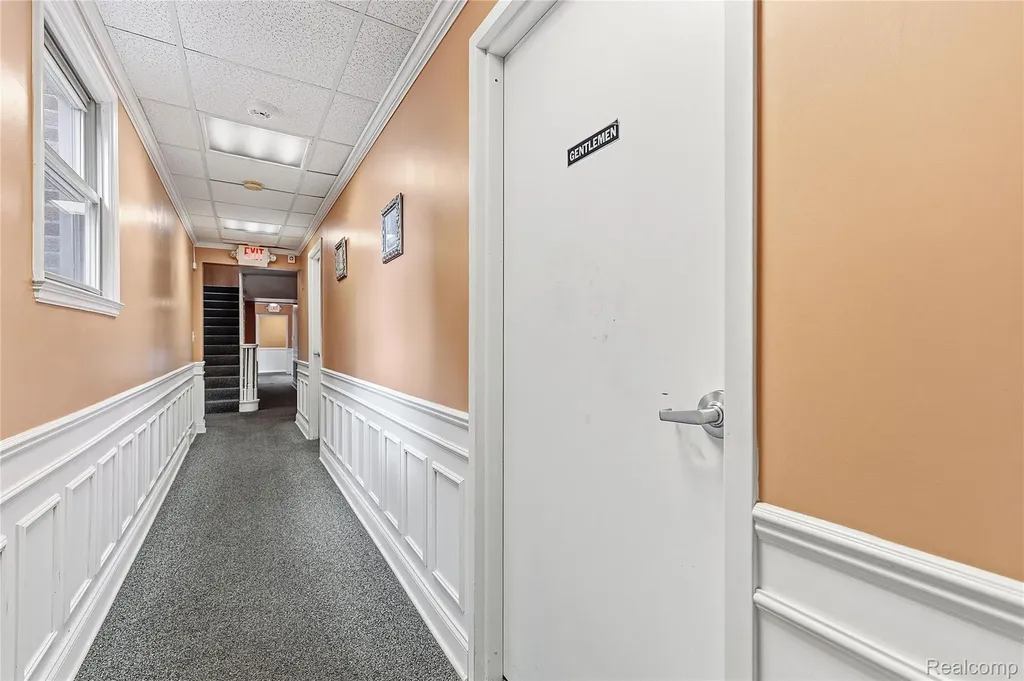 19621 Wood Street Melvindale City MI 48122