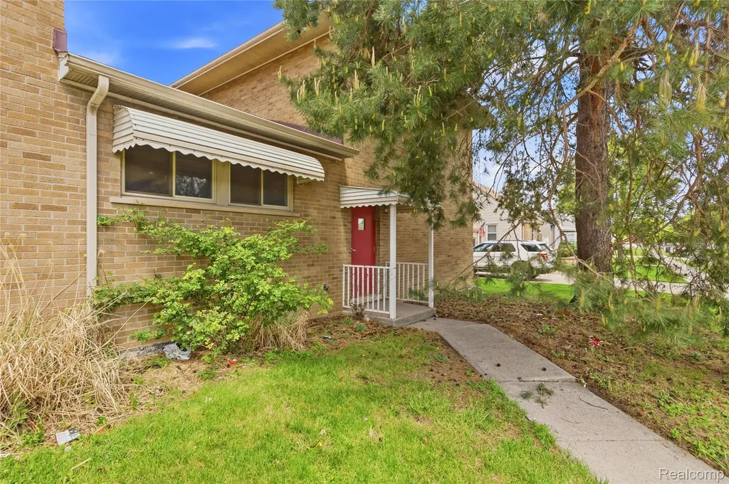 19621 Wood Street Melvindale City MI 48122