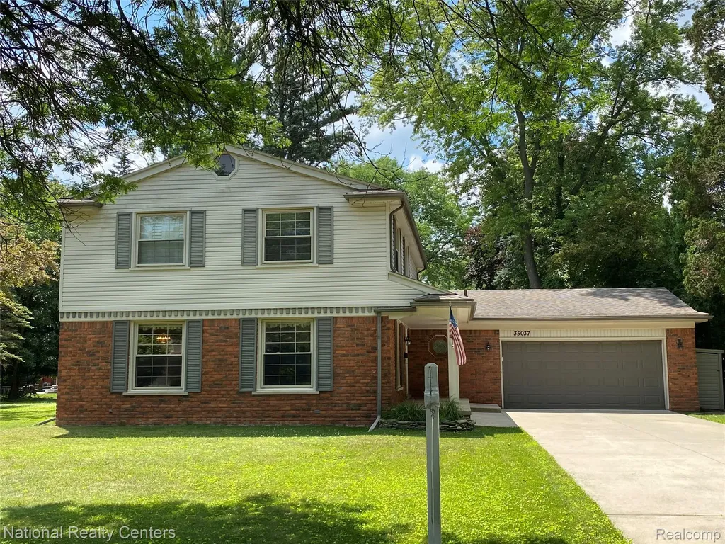 35037 Ellen Court Livonia City MI 48154