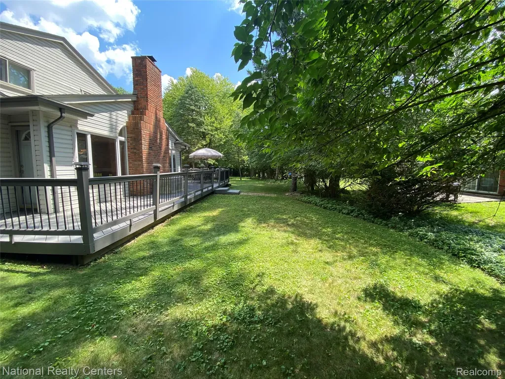 35037 Ellen Court Livonia City MI 48154