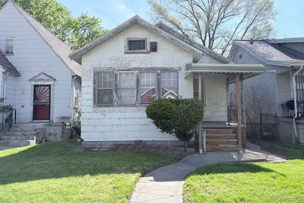 15348 Quincy Street Detroit City MI 48238
