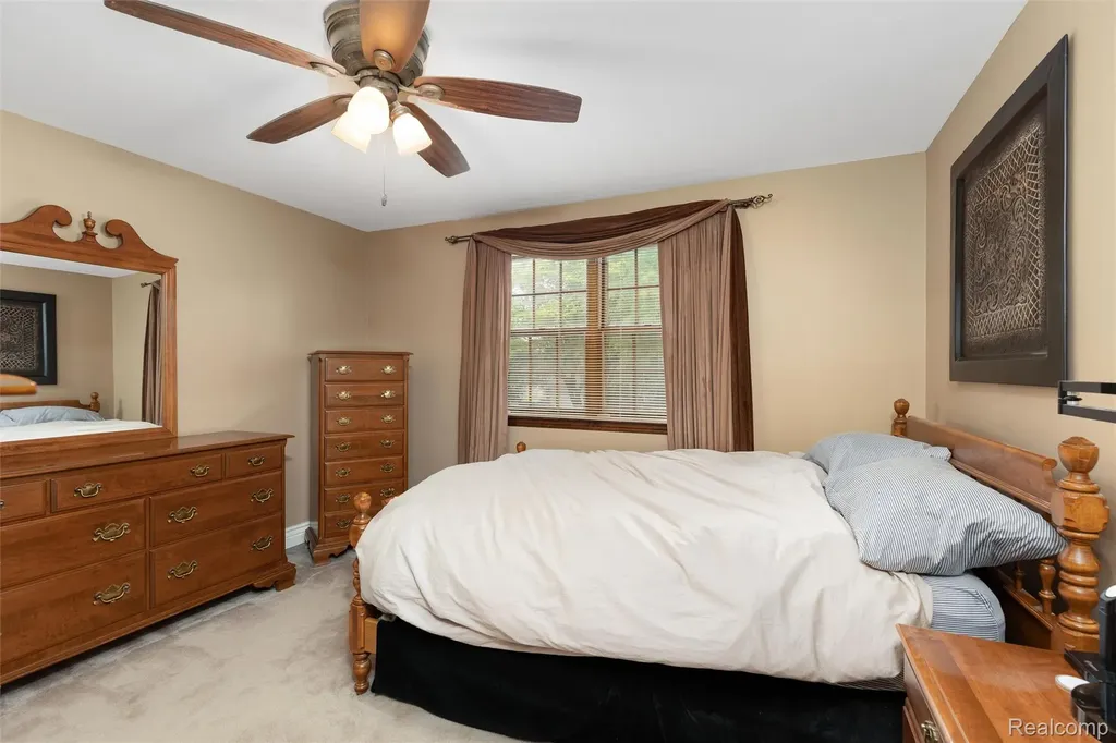 34062 Inverarry Court Sterling Heights City MI 48312